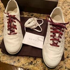 Authentic Gucci sneakers 1984 38.5 fit like us 9